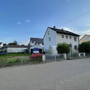 Appartamento Guntia Mit Grossem Garten, Günzburg