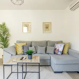 casa-merced-by-caleta-homes.es-andalucia.com/